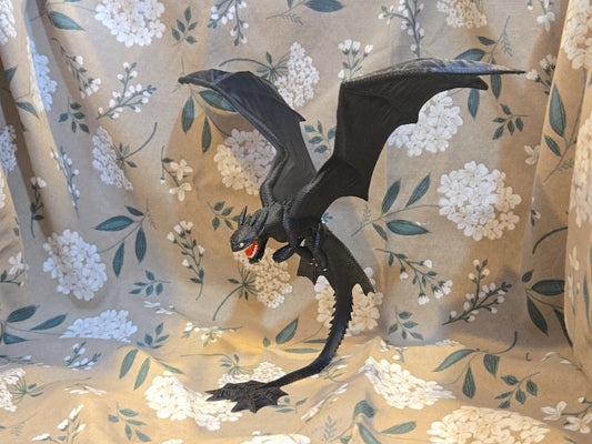 Legendary Night Fury – Toothless Collectible Figure